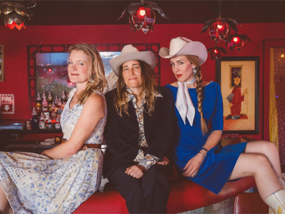 Songs at the Center – The Wonder Women of Country (Kelly Willis, Brennen Leigh, Melissa Carper)